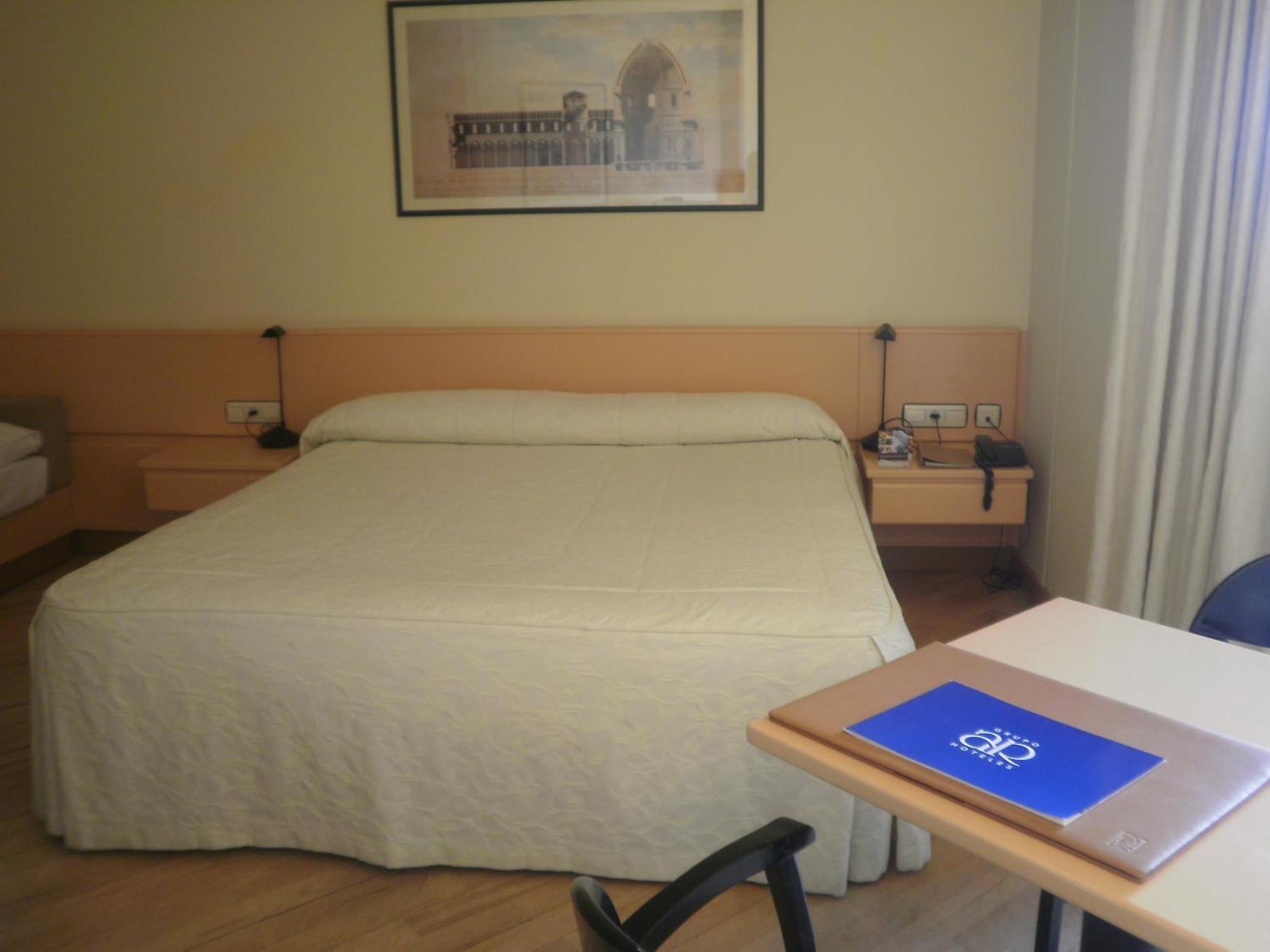 Parquesur Hotel Leganés Стая снимка